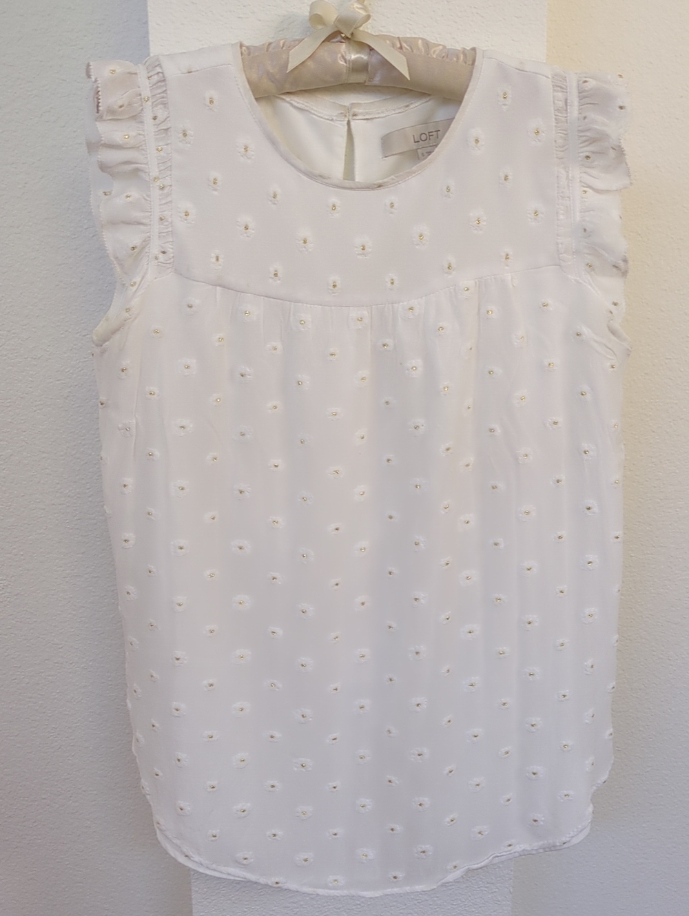 LOFT White Ruffle Sleeve Blouse Like New